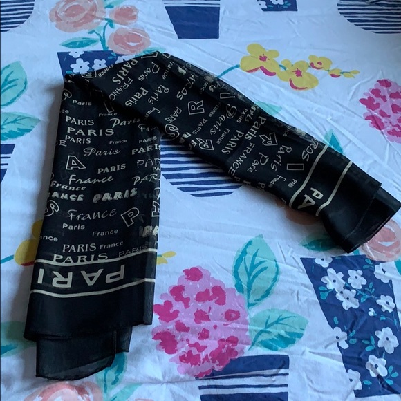 Accessories - Paris Scarf